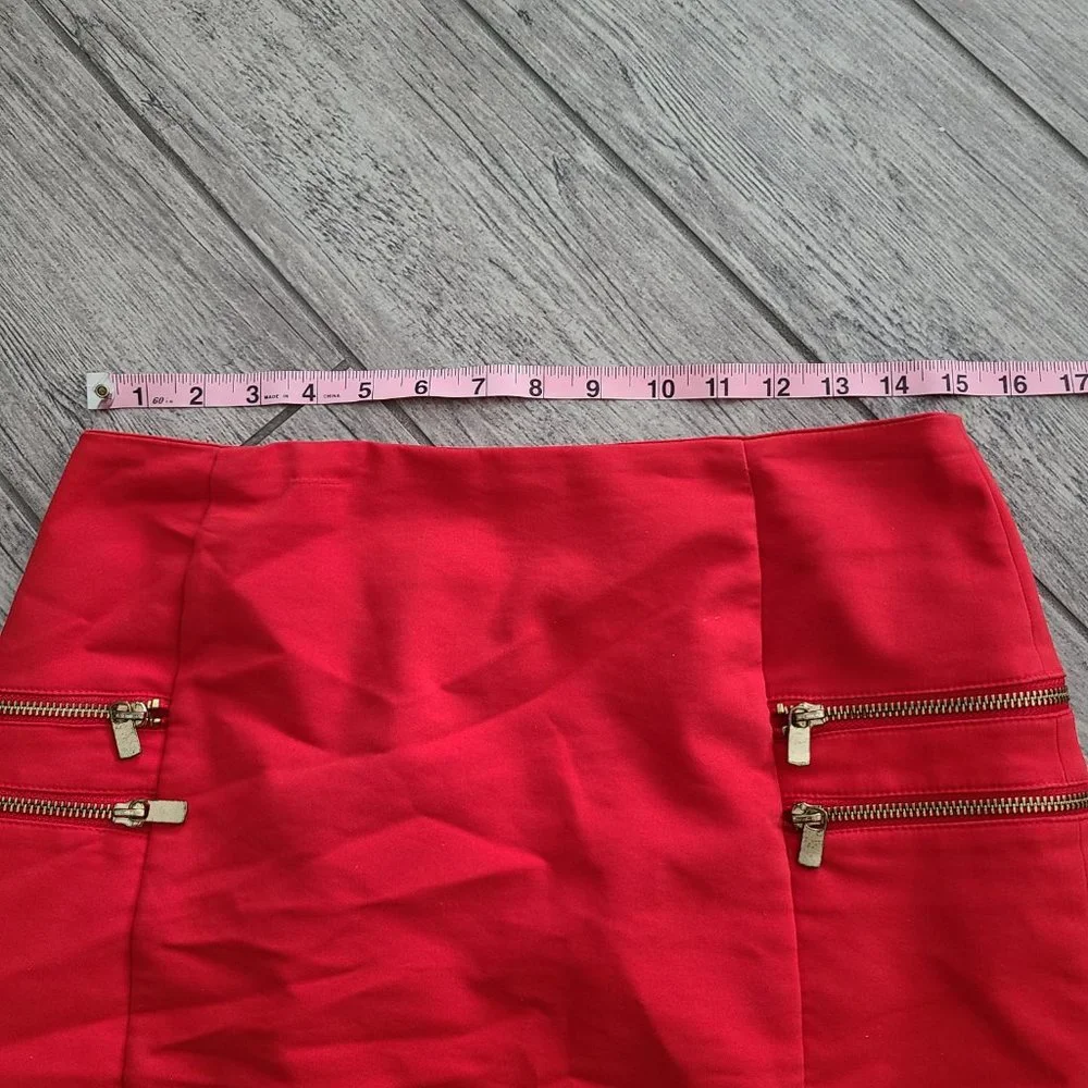 H&M women's red pencil skirt with gold zippers size 10